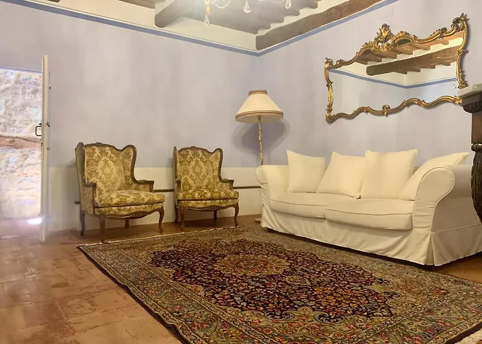 Porta Senese Bed & Breakfast 4*